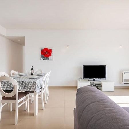 Cavalo Preto Premium Stays Quarteira Esterno foto